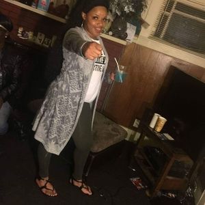 Meet your Posher, Teaawonna